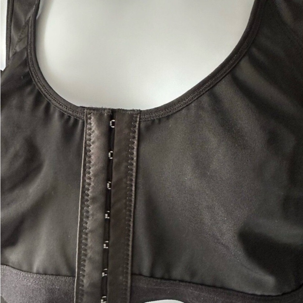 Black Front-Close Wireless Comfort Sports Bra XL - Picture 6 of 7